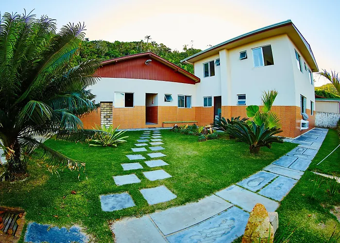 Casa de hóspedes: Pousada Nudista Praia Do Pinho